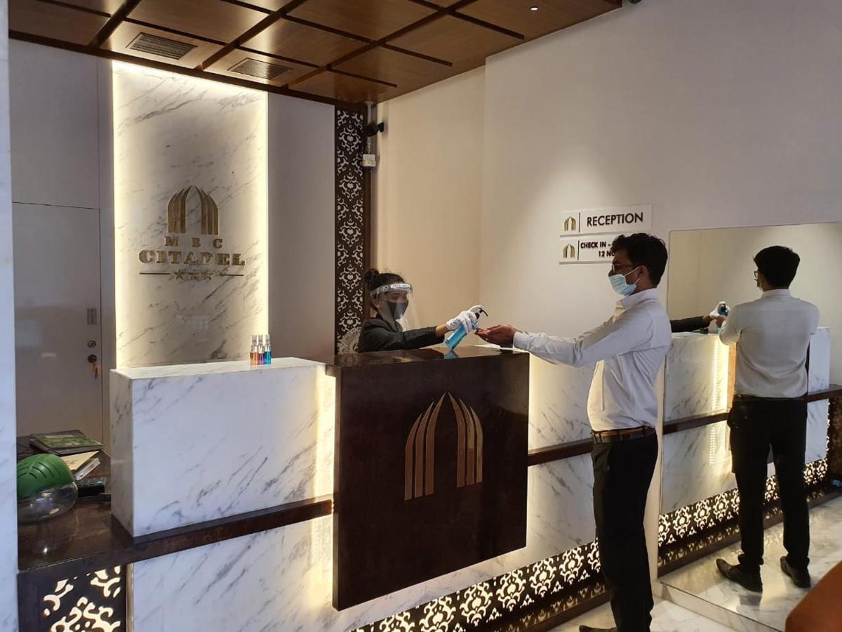 Hotel MBC Citadel Nashik Buitenkant foto