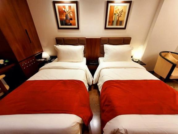 Hotel MBC Citadel Nashik Buitenkant foto