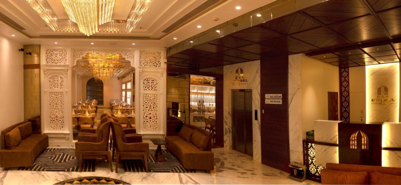 Hotel MBC Citadel Nashik Buitenkant foto