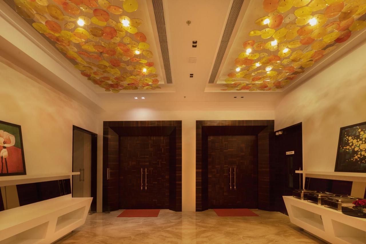 Hotel MBC Citadel Nashik Buitenkant foto