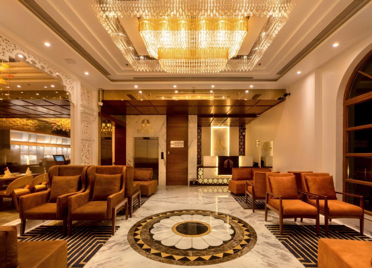 Hotel MBC Citadel Nashik Buitenkant foto